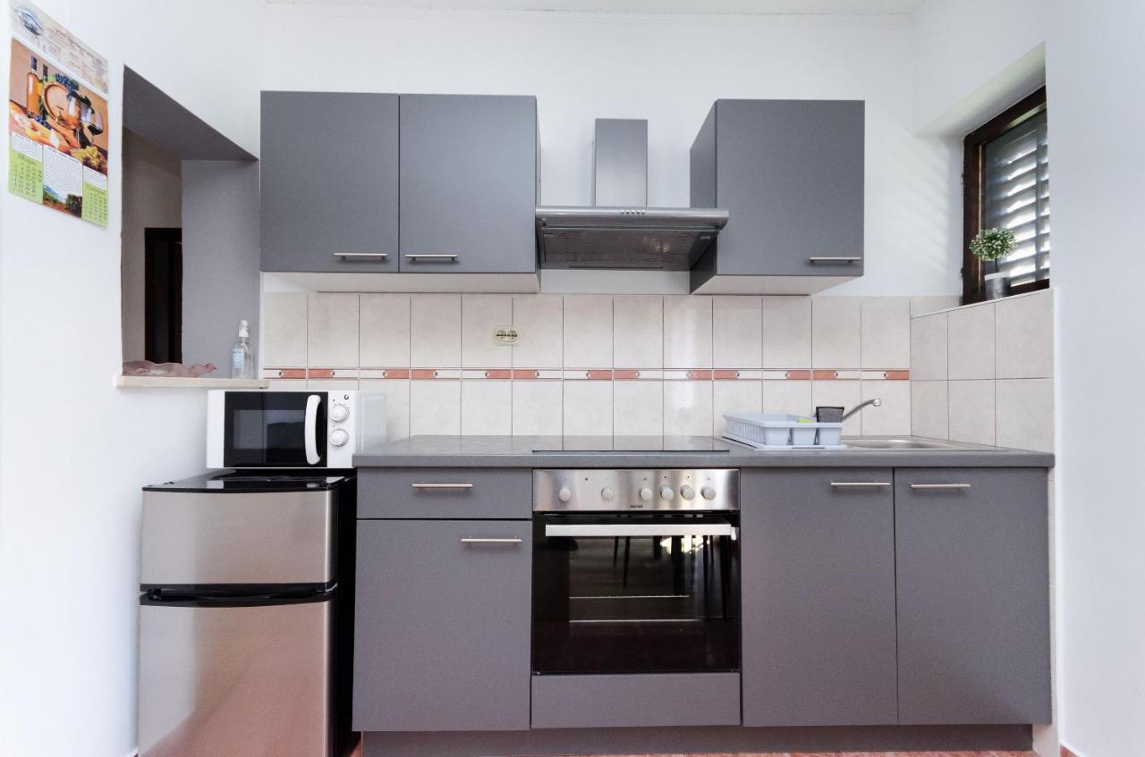 Apartments Luka 苏佩塔斯卡德拉加 外观 照片
